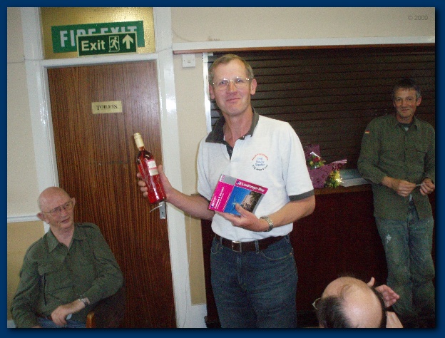 600x449 pixels (133K)